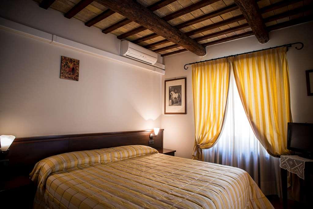 San Claudio Hotel 3*